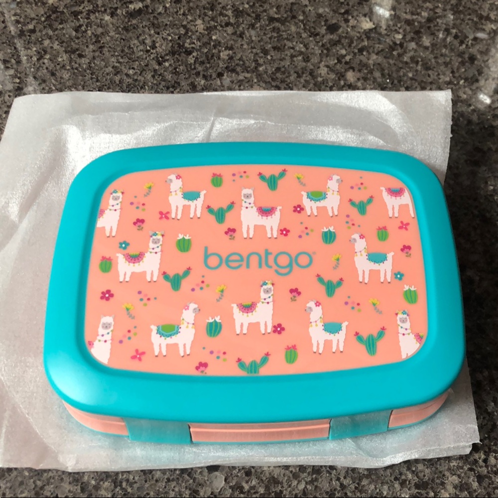 New unused Bentgo Kids Llama Lunch Box NWOB